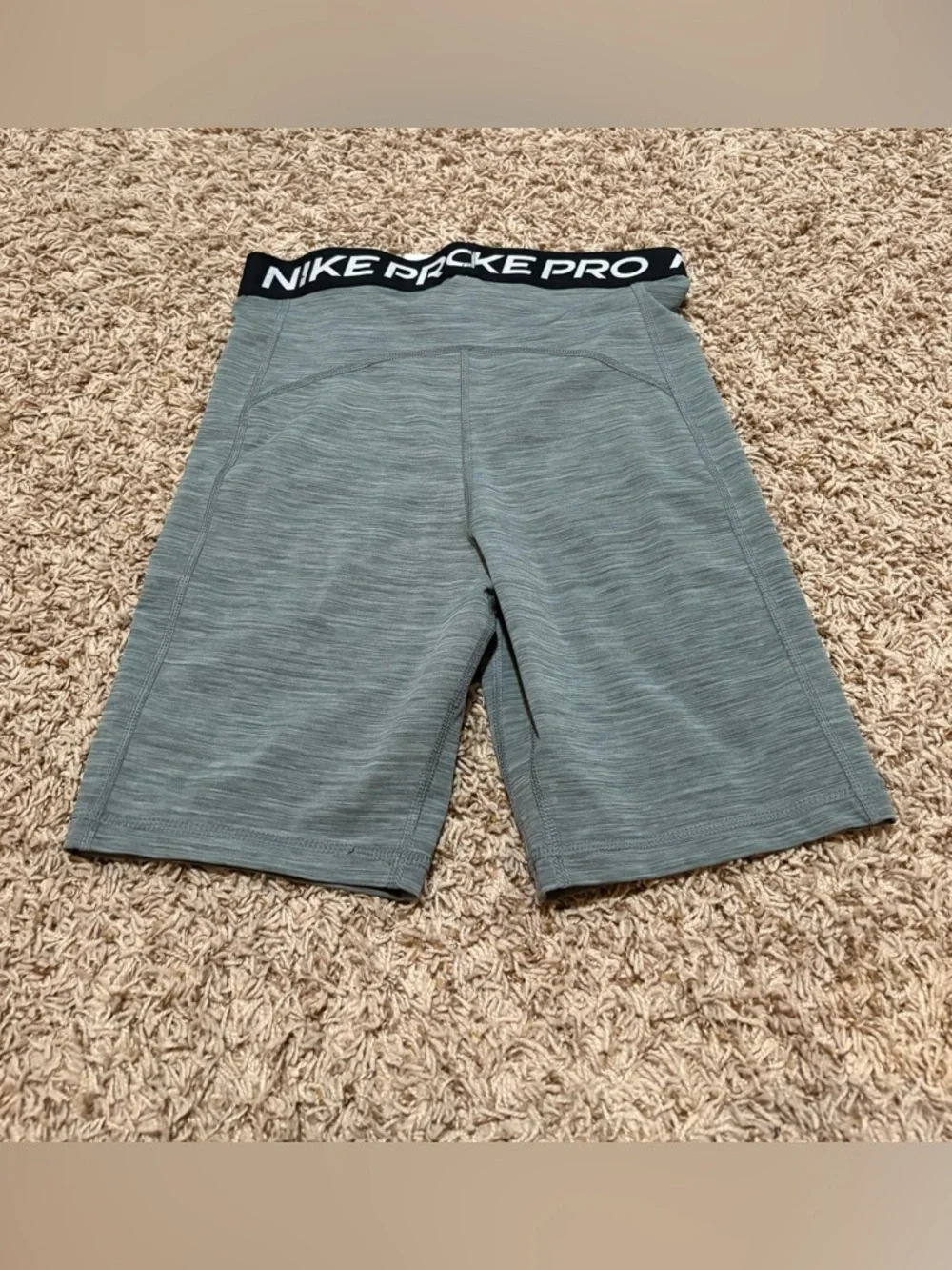Nike Pro high rise Training Shorts Womens size Medium